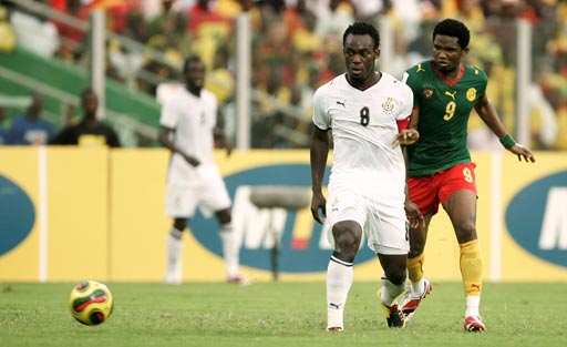 记者：阿隆索执教皇马后常与瓜帅交流；他可能不想小熊留队