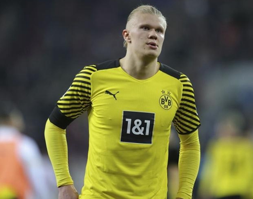 维尔茨闪耀英超！利物浦新星如何策动首球并当选最佳球员？（维尔茨点亮英超：利物浦新星如何打破僵局并荣膺全场最佳）