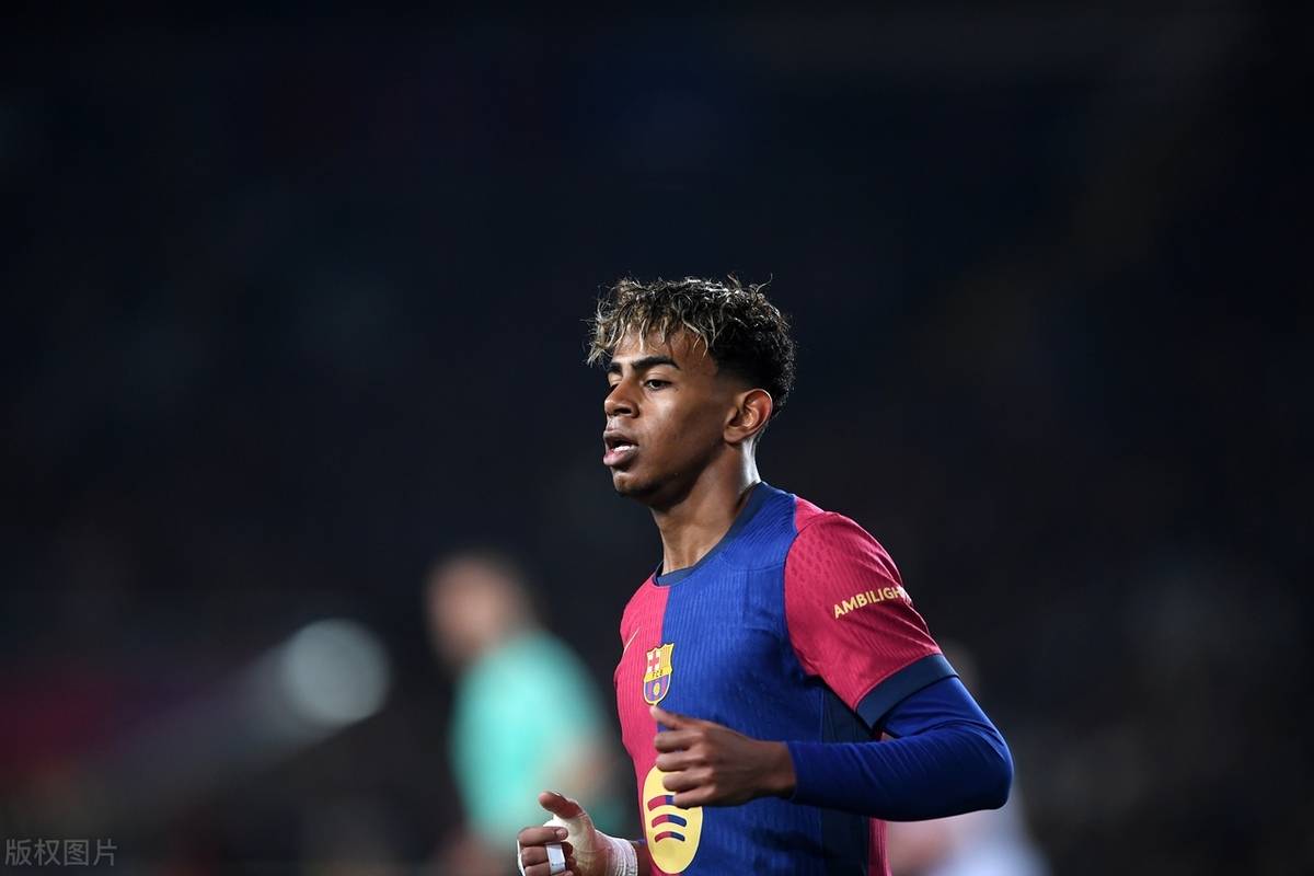 多特蒙德vs斯图加特：埃姆雷-詹、布兰特首发，努贝尔、昂达夫出战（多特蒙德对阵斯图加特：埃姆雷-詹、布兰特首发，努贝尔、昂达夫登场）