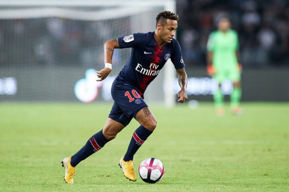 海港战武里南联海报：以物理试卷为背景，解“南”题（海港对阵武里南联海报：物理试卷作底，破解“南”题）