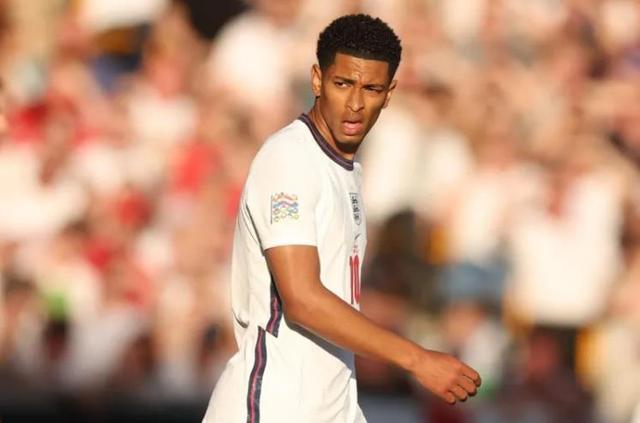 弗兰克：我的首选还是留在中国踢球；我带着喜悦与自豪离队（弗兰克：首选继续在华踢球，带着喜悦与自豪离队）