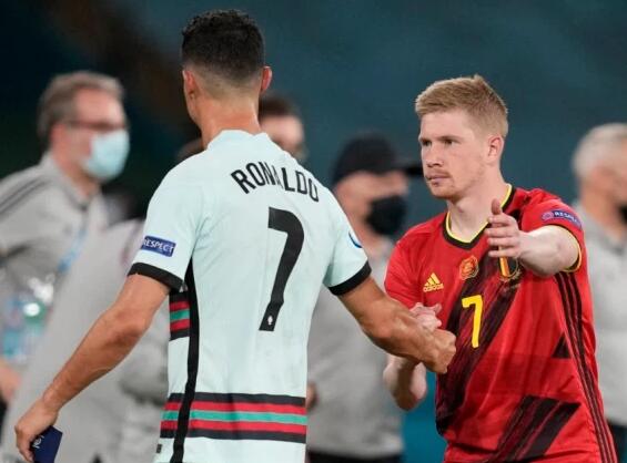 卡佩罗：卡拉菲奥里很像拉莫斯，我希望看到他在国家队踢后腰