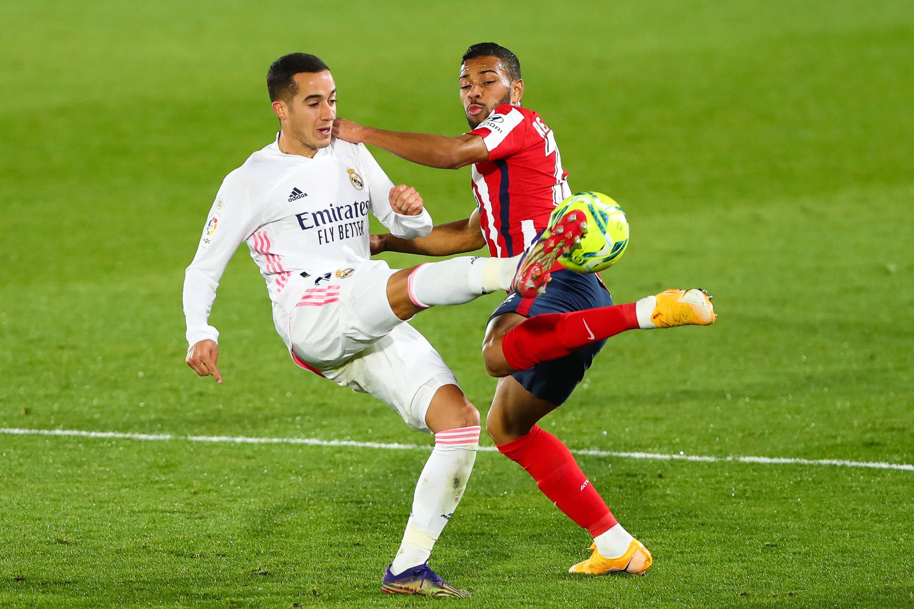 曼联拜仁争夺巴莱巴，球员倾向加盟红魔